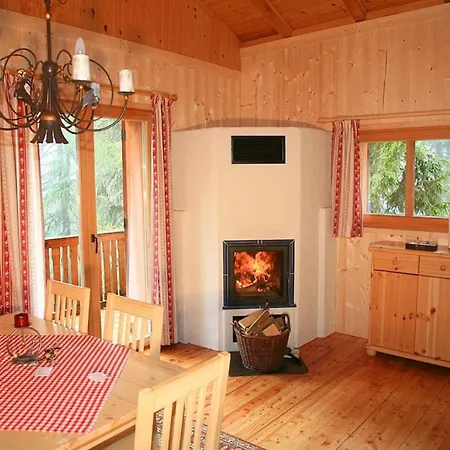 Semesterbostad Alpine-lodges Theresia Kanzelhohe